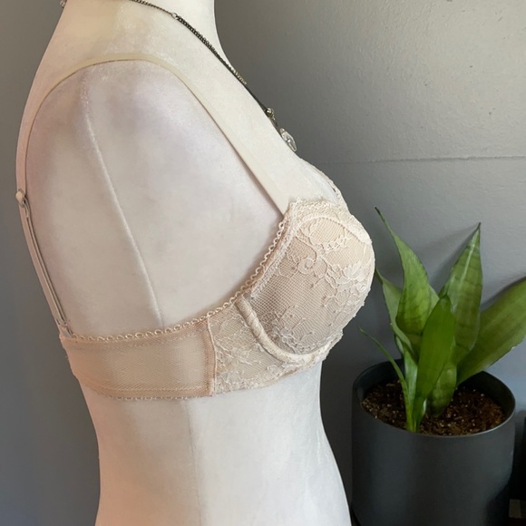 Victoria’s Secret Bra - Picture 3 of 5